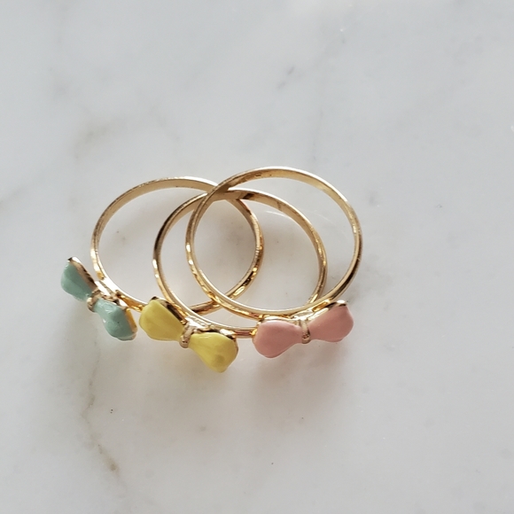 🌼3/$20🌼 THREE-PIECE RING SET - Picture 2 of 5